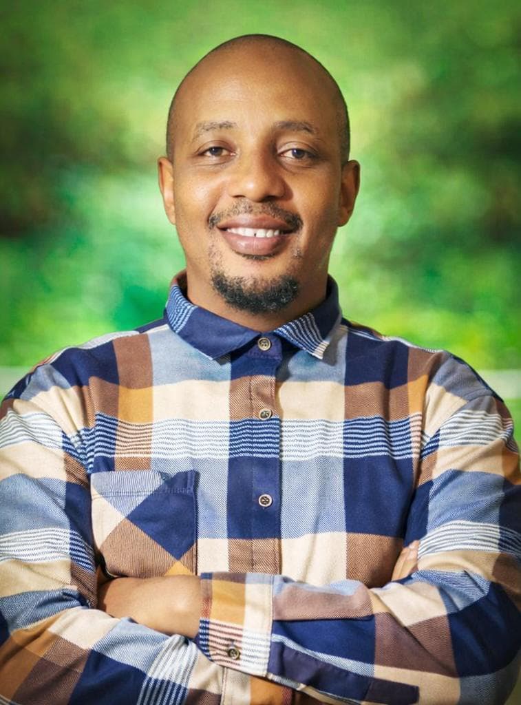Charlse Chege Njega(Sirfix)